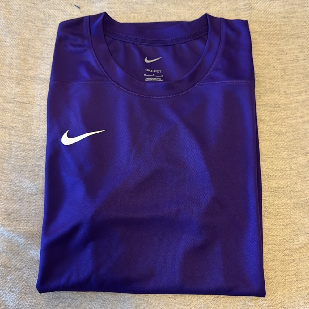 Nike UV Top - men's medium - purple - new